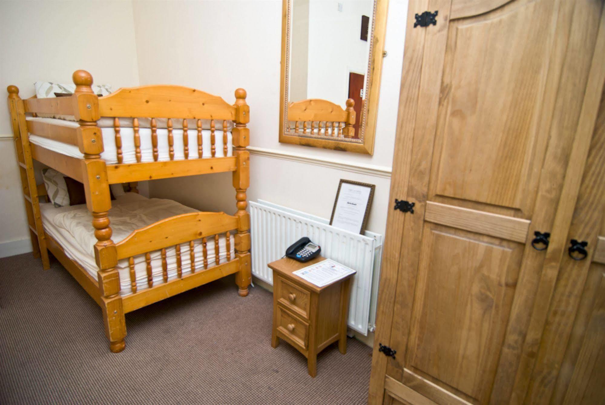 Skylark Guest House Hounslow Exterior foto